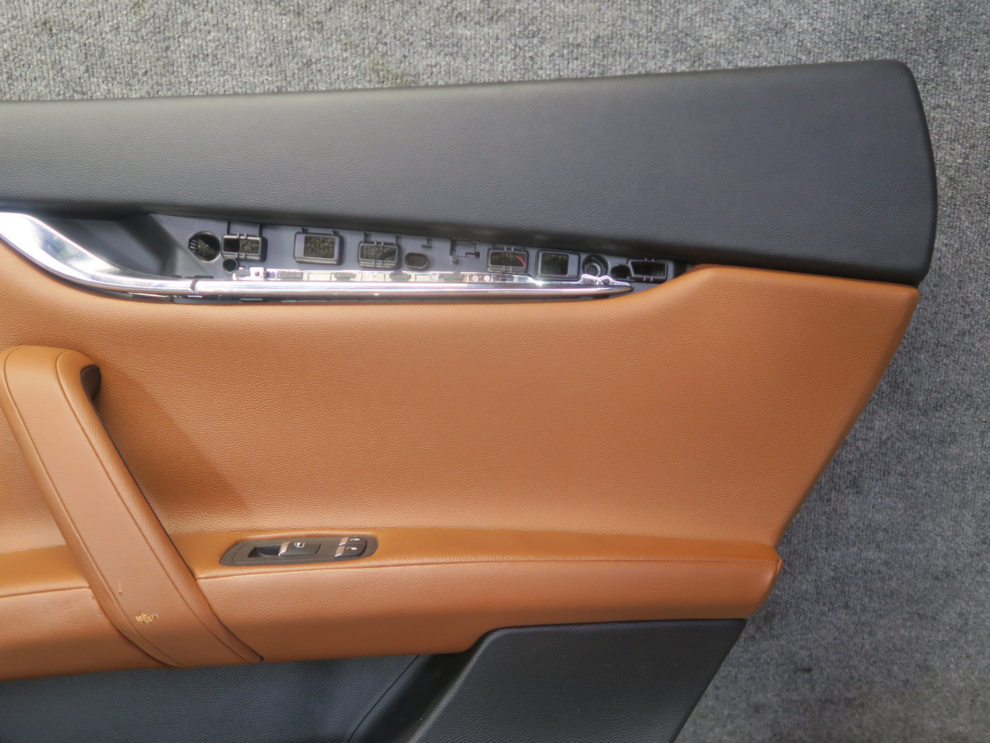 2017-2021 Maserati Quattroporte M156 Rear Door Interior Trim Panel Set of 2