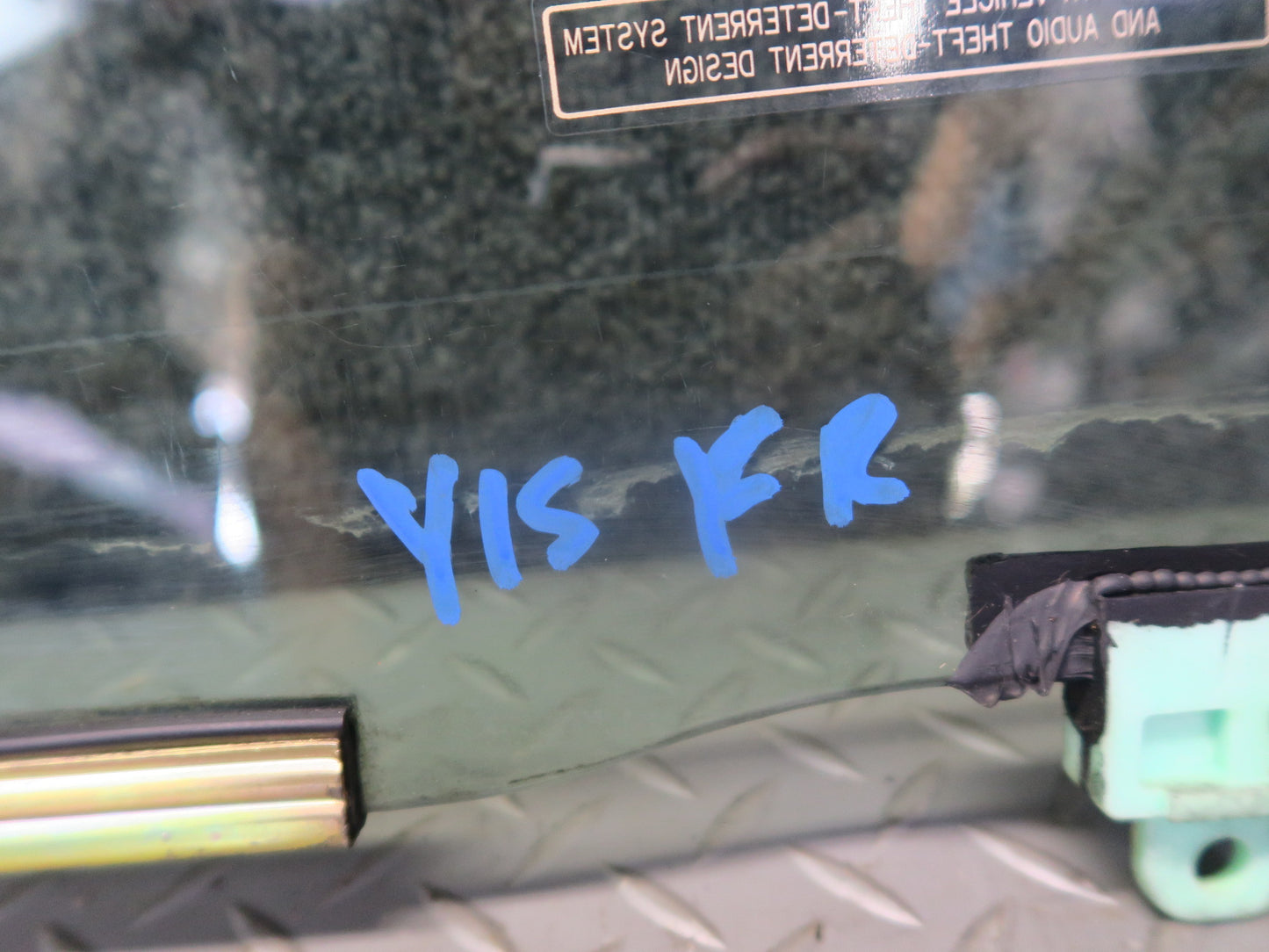 01-03 Lexus JCE10L IS300 Front Right Passenger Door Glass Window OEM