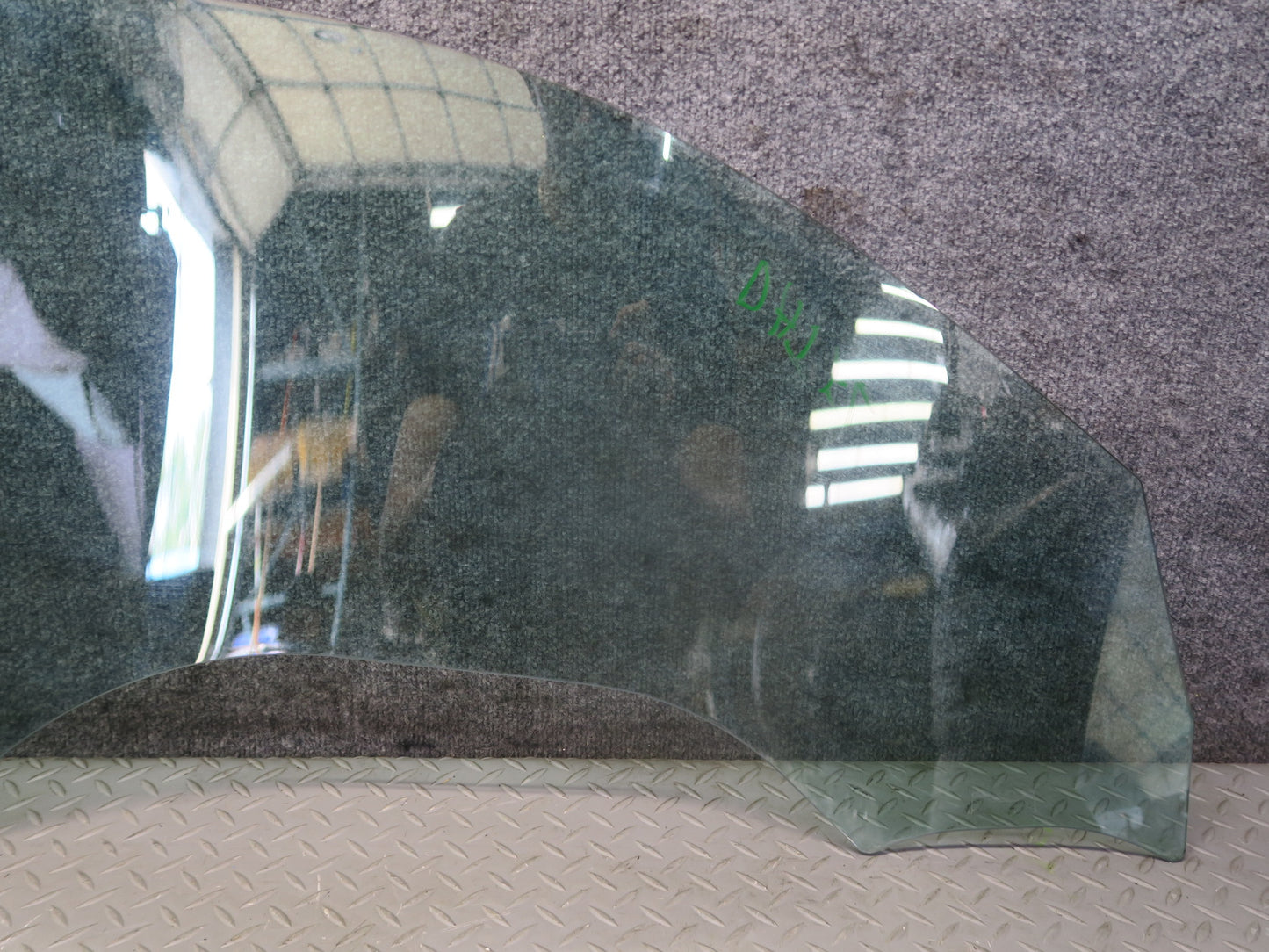 08-15 Audi TT S 8J Coupe Front Left Driver Side Door Window Glass OEM
