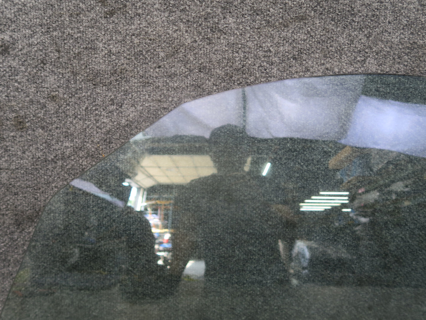 03-08 BMW E85 Z4 Front Left Driver Door Window Glass OEM