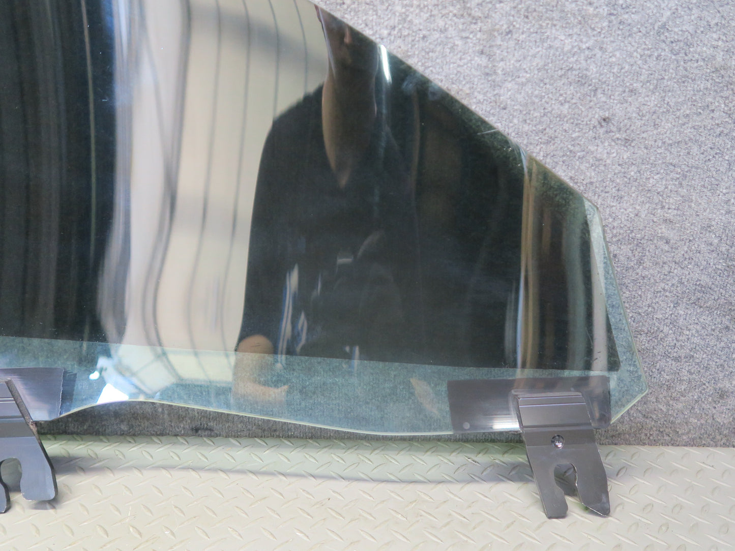 2014-2021 Maserati Quattroporte M156 Front Left Driver Side Door Glass Window