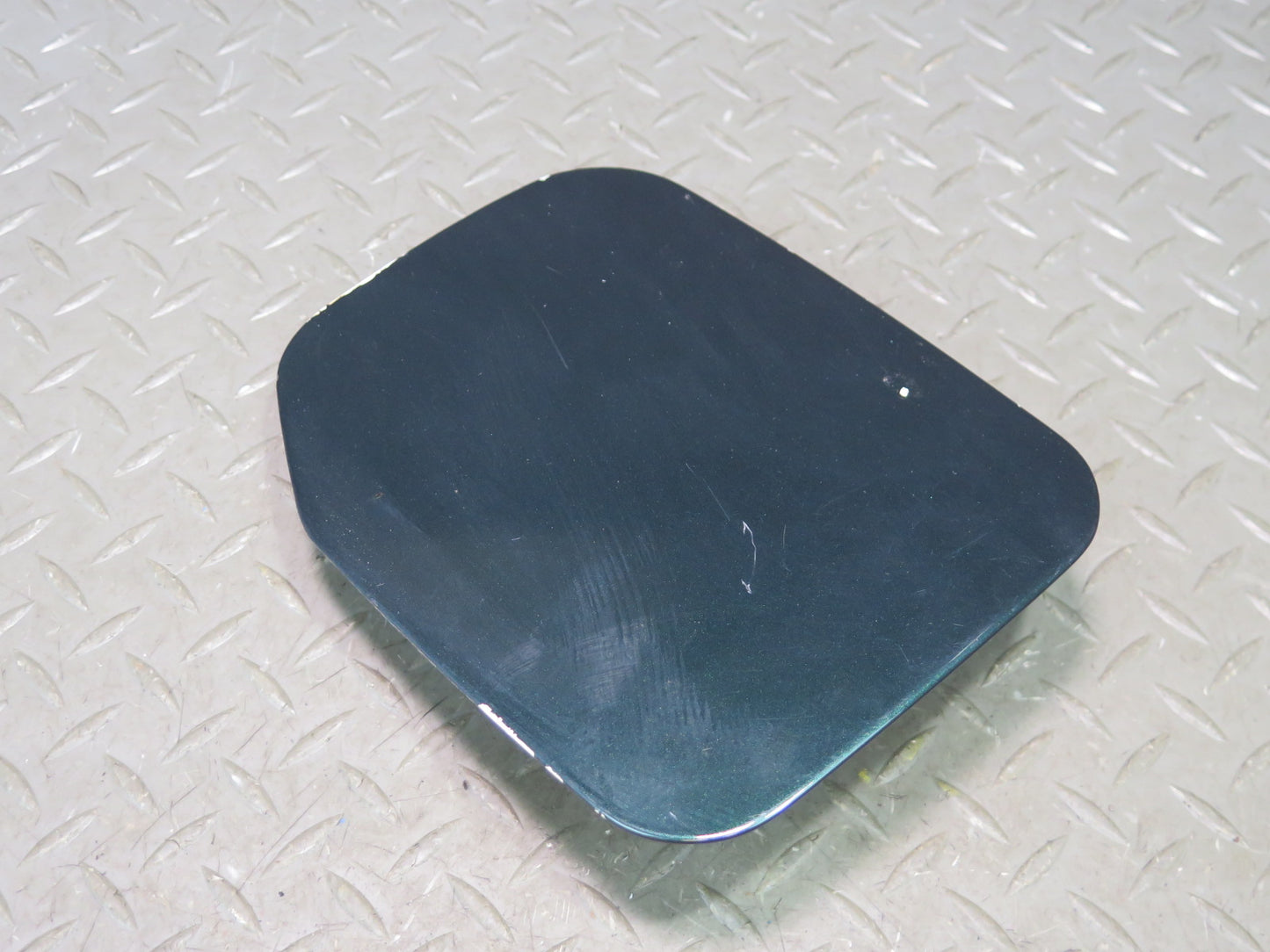 1996-1997 Lexus FZJ80L LX450 Fuel  Tank Filler Door Lid Cover