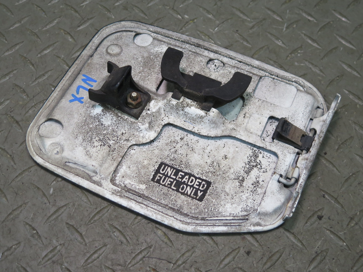 1996-1997 Lexus FZJ80L LX450 Fuel  Tank Filler Door Lid Cover