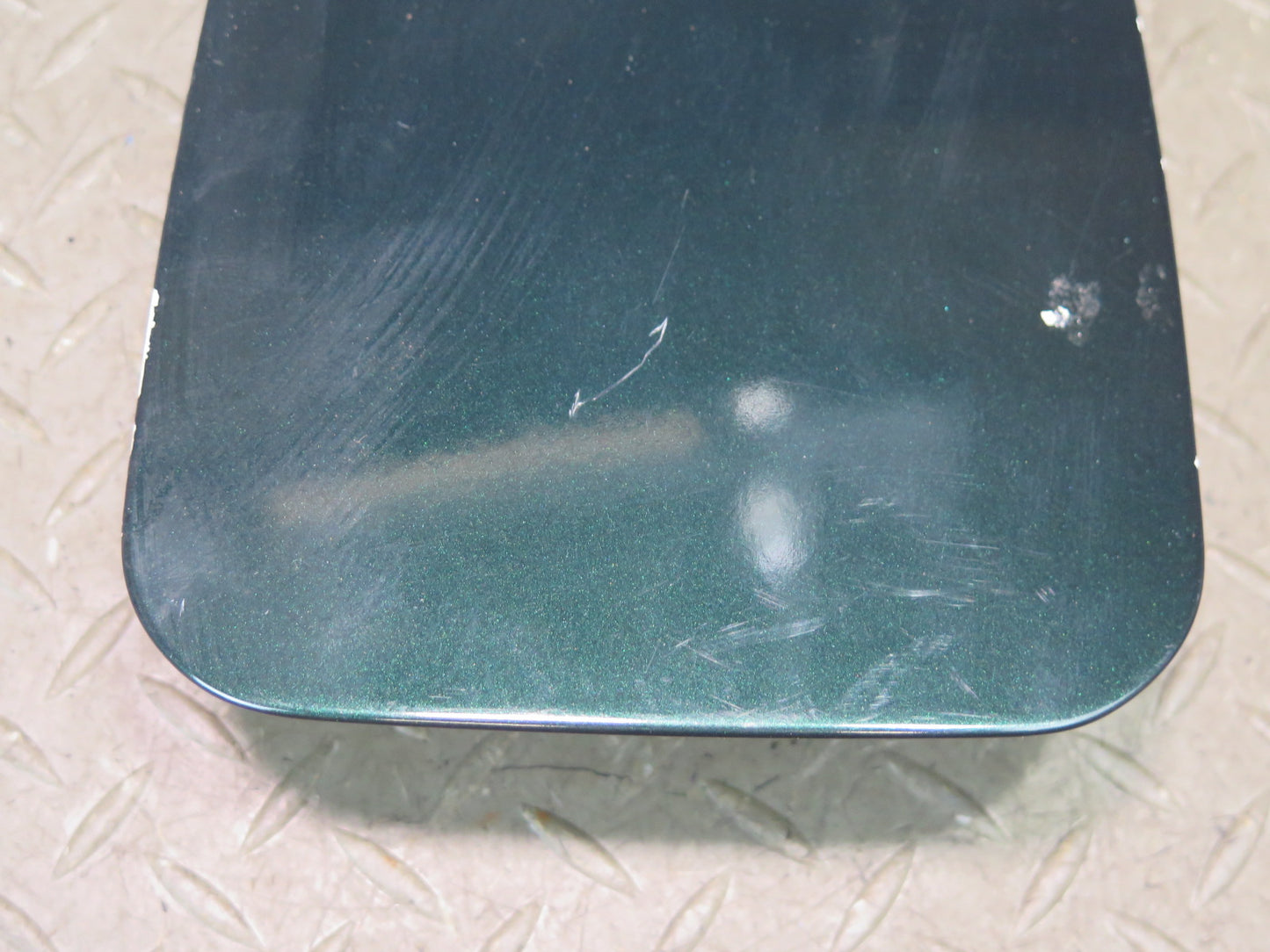 1996-1997 Lexus FZJ80L LX450 Fuel  Tank Filler Door Lid Cover