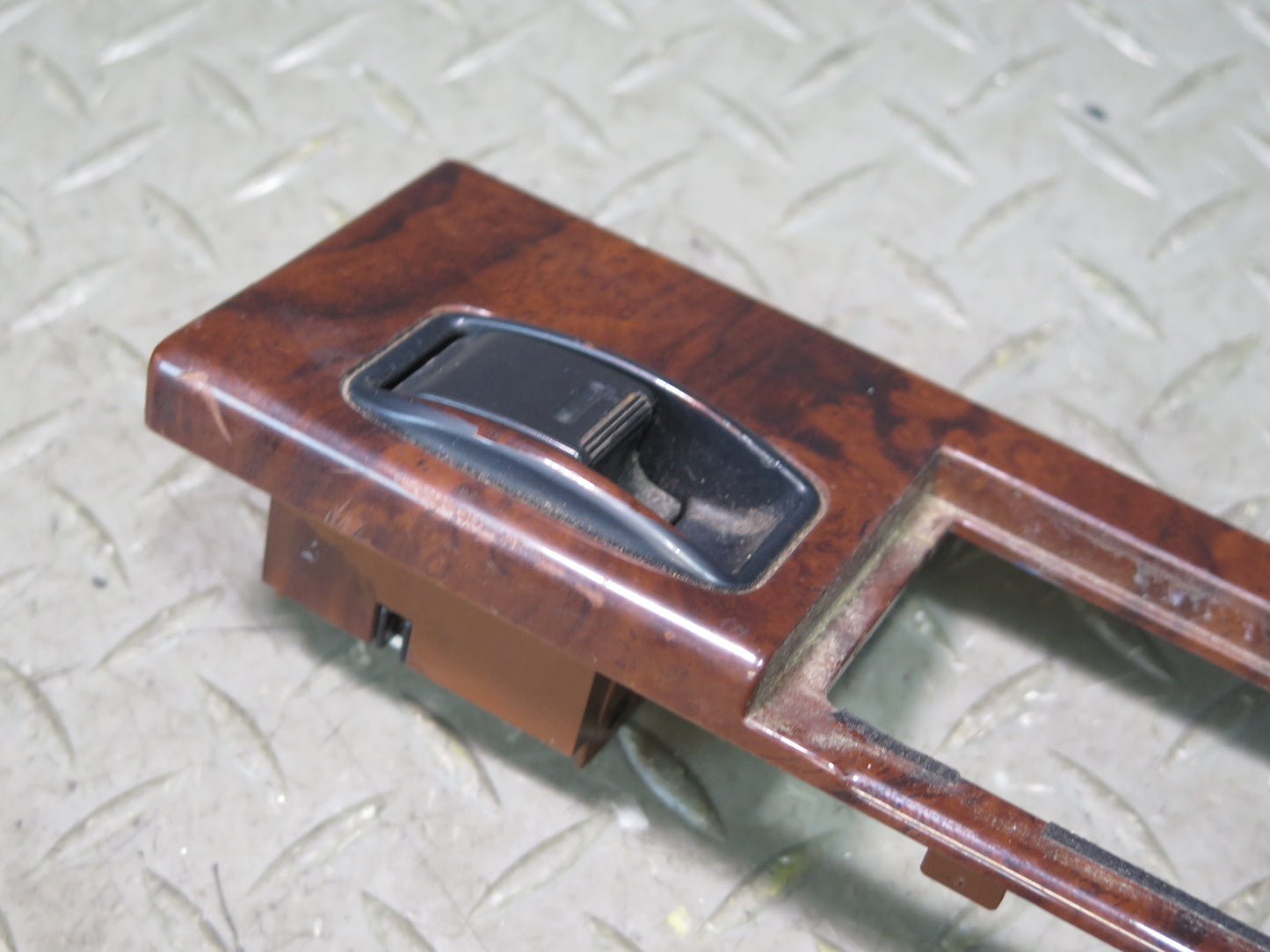 1996-1997 Lexus FZJ80L LX450 Rear Right Door Window Switch w Ash Tray