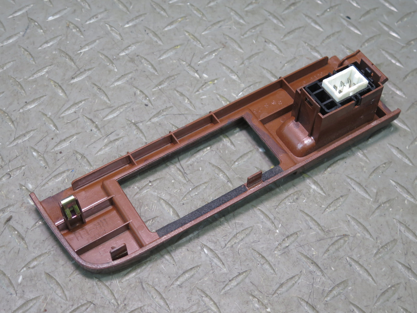 1996-1997 Lexus FZJ80L LX450 Rear Right Door Window Switch w Ash Tray