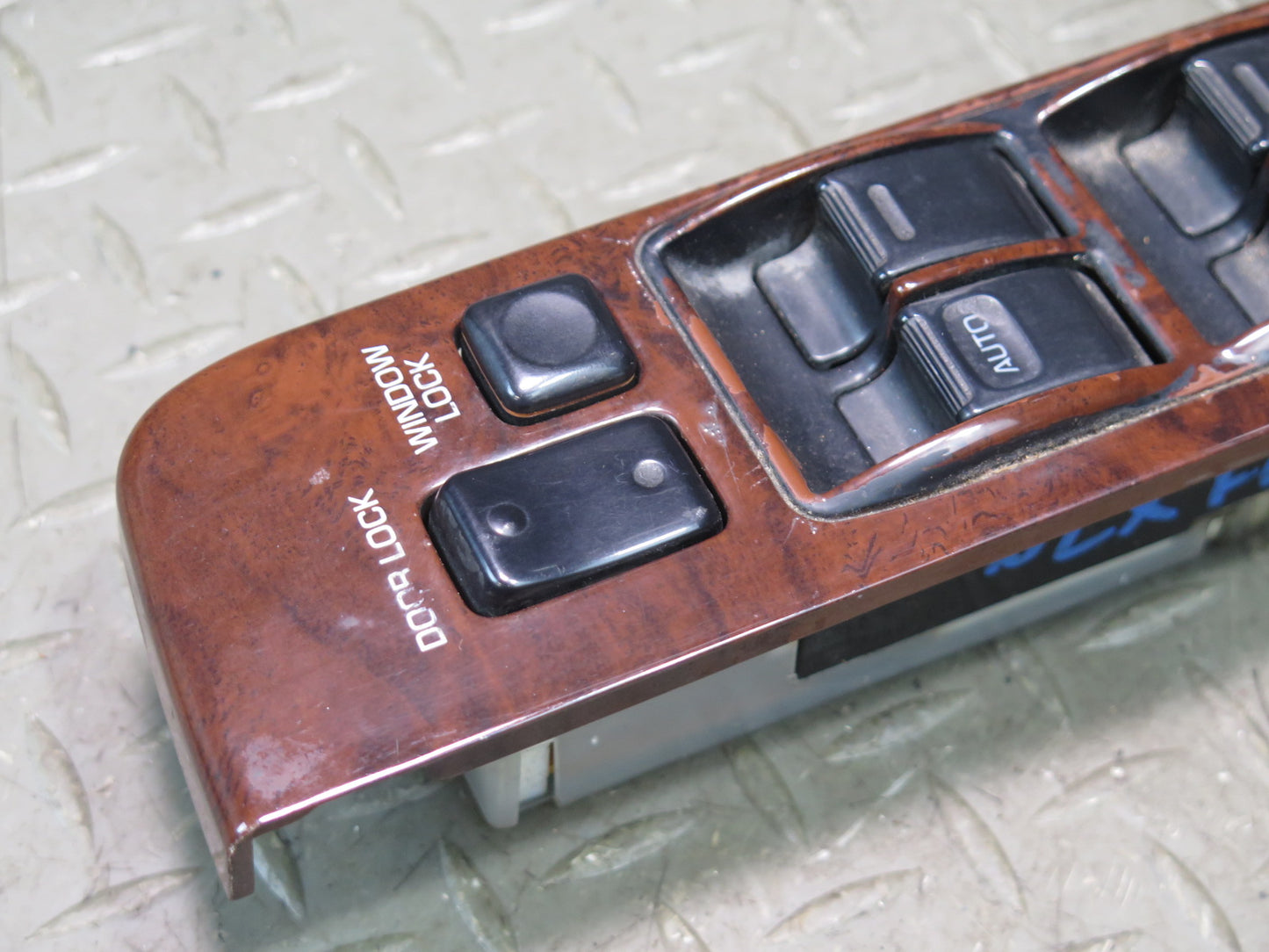 1996-1997 Lexus FZJ80L LX450 Front Left Door Master Window Switch 74202-60110