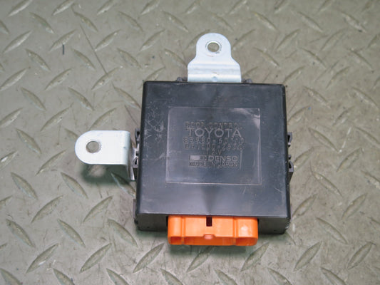 1996-1997 Lexus FZJ80L LX450 Door Relay Control Module 85980-60110
