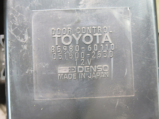 1996-1997 Lexus FZJ80L LX450 Door Relay Control Module 85980-60110