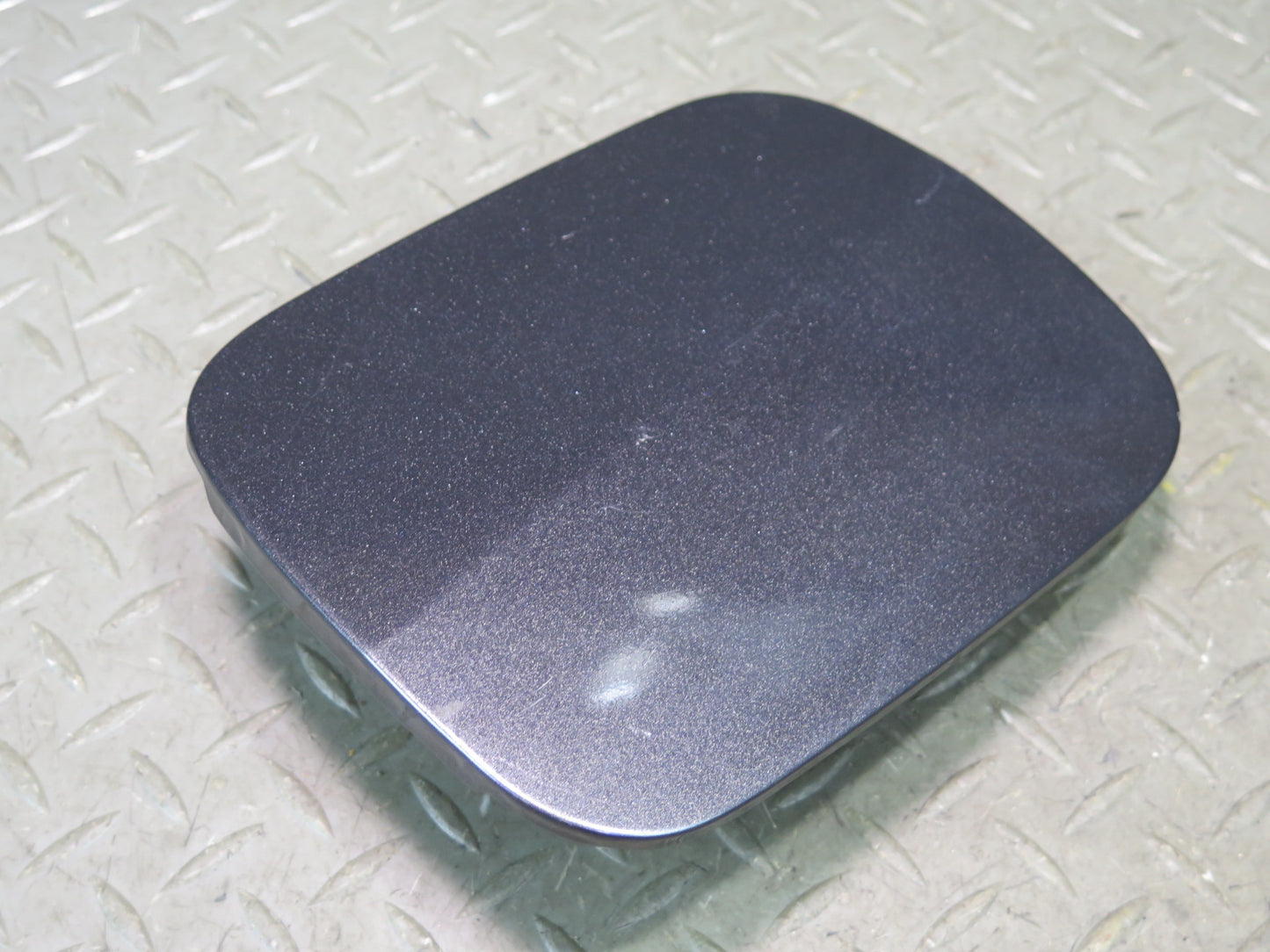 01-05 Lexus JCE10L IS300 Sedan Fuel Tank Filler Door Lid Cover Gray OEM
