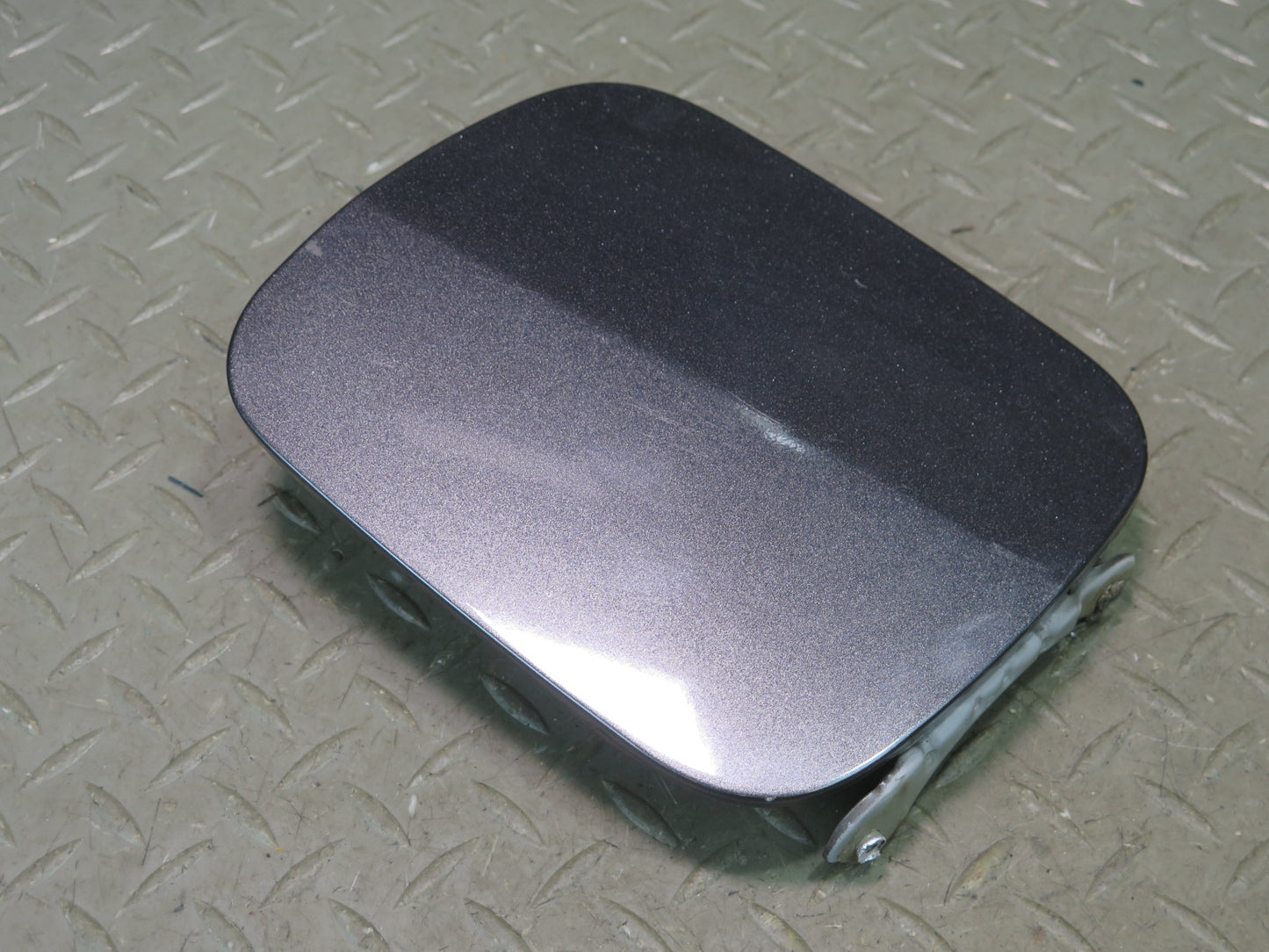 01-05 Lexus JCE10L IS300 Sedan Fuel Tank Filler Door Lid Cover Gray OEM