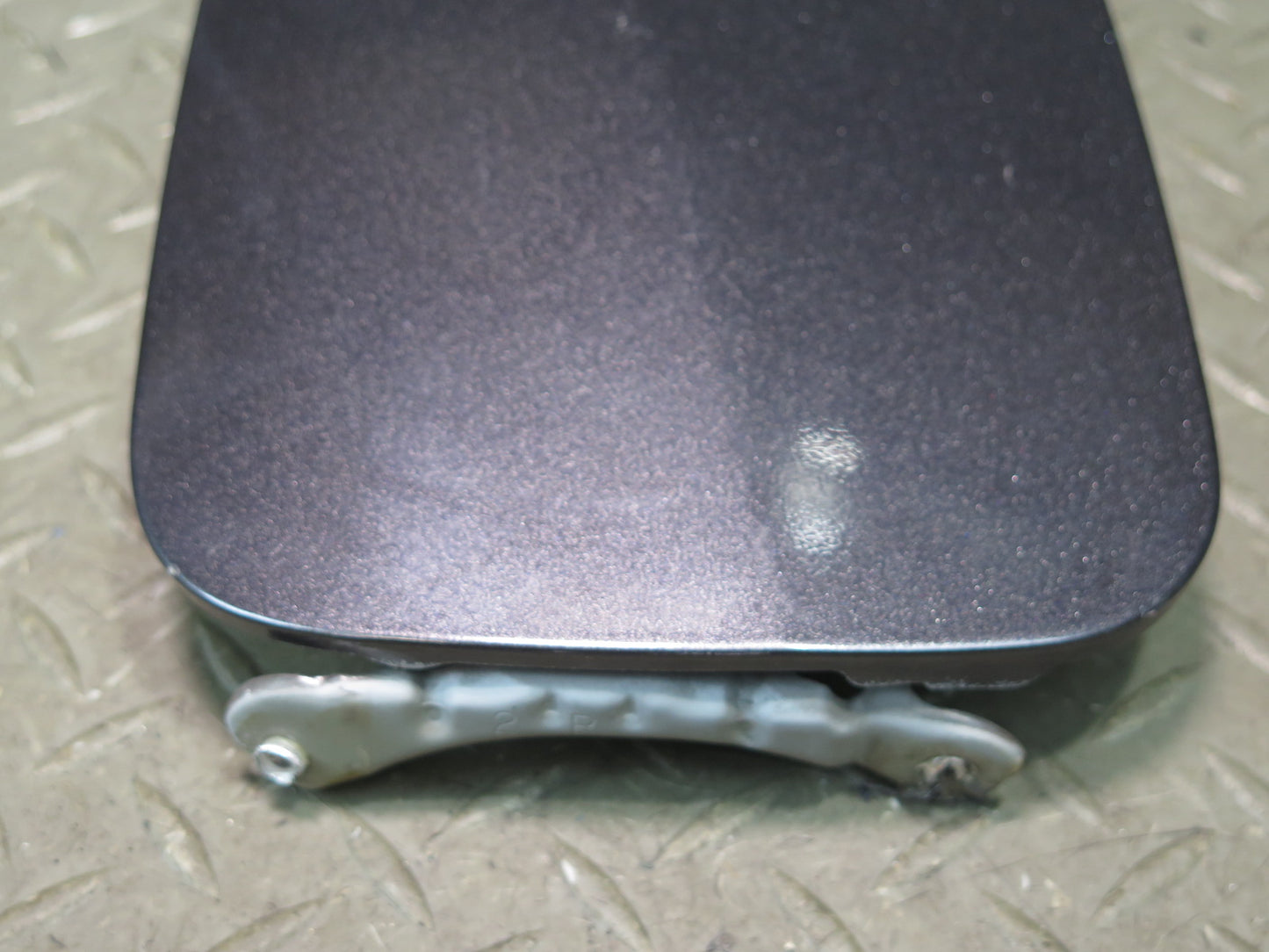 01-05 Lexus JCE10L IS300 Sedan Fuel Tank Filler Door Lid Cover Gray OEM