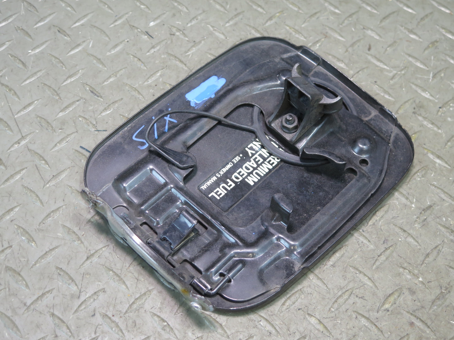 01-05 Lexus JCE10L IS300 Sedan Fuel Tank Filler Door Lid Cover Gray OEM