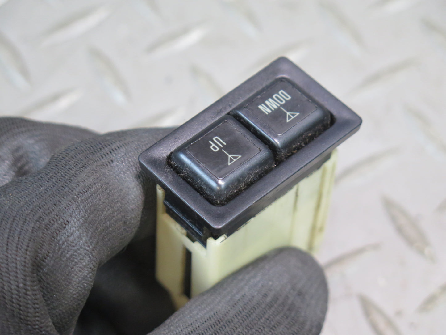 1996-1997 Lexus FZJ80L LX450 Power Antenna UP & Down Control Switch