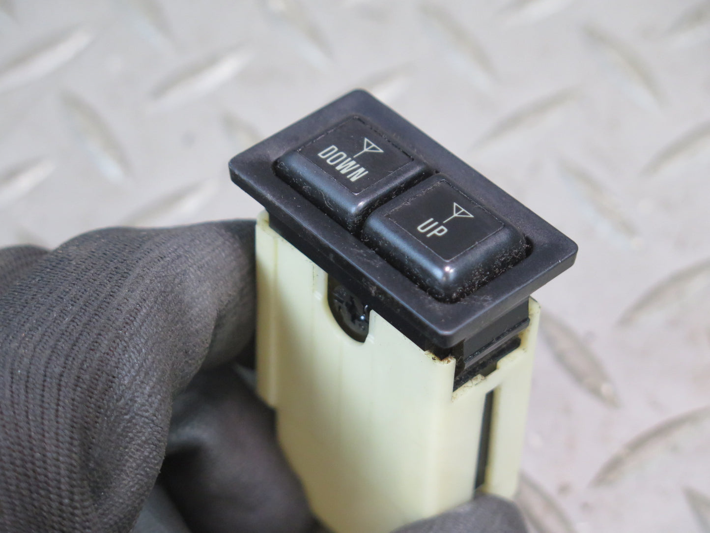 1996-1997 Lexus FZJ80L LX450 Power Antenna UP & Down Control Switch