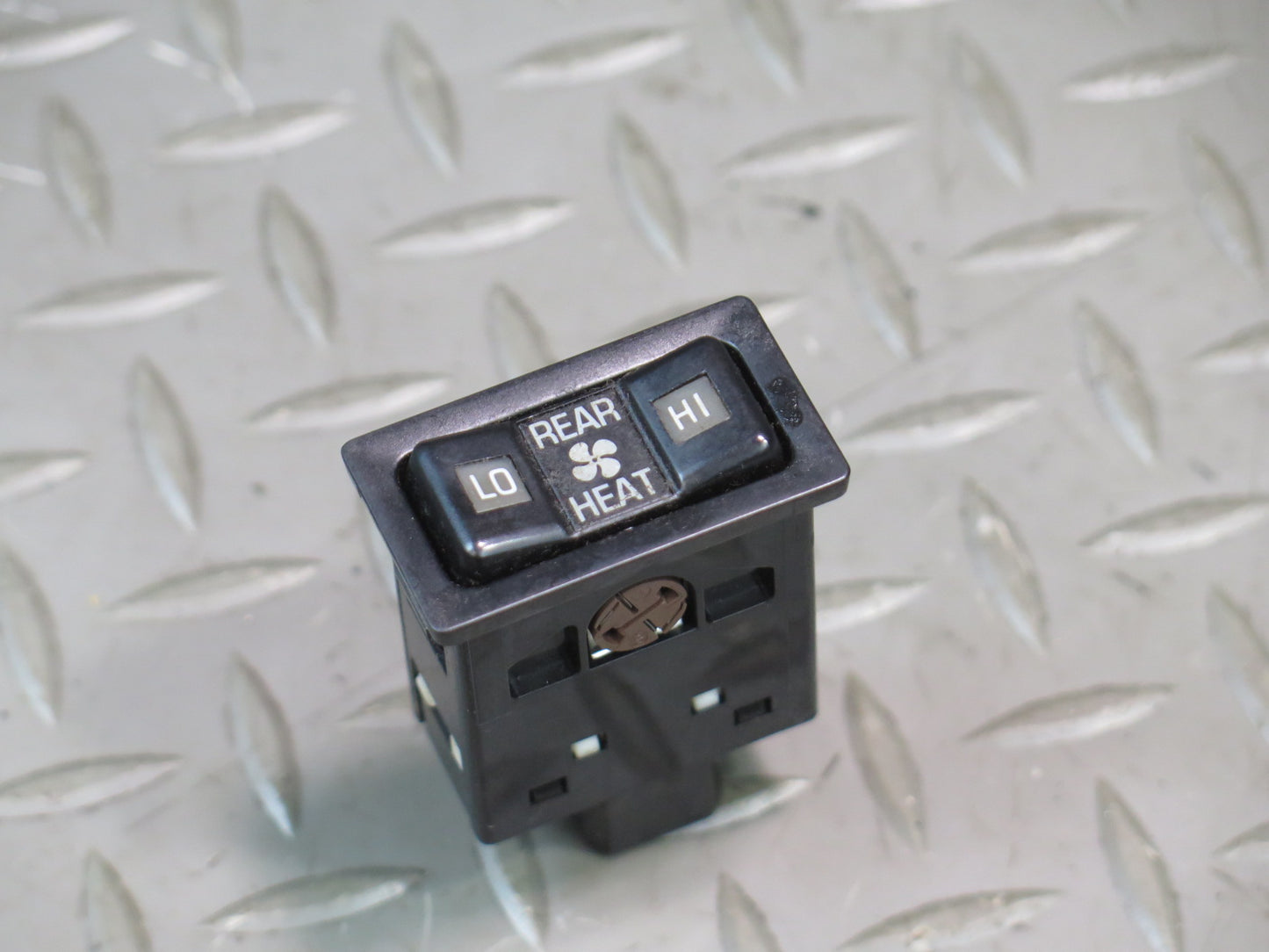 1996-1997 Lexus FZJ80L LX450 Rear Heat Heater Blower Switch