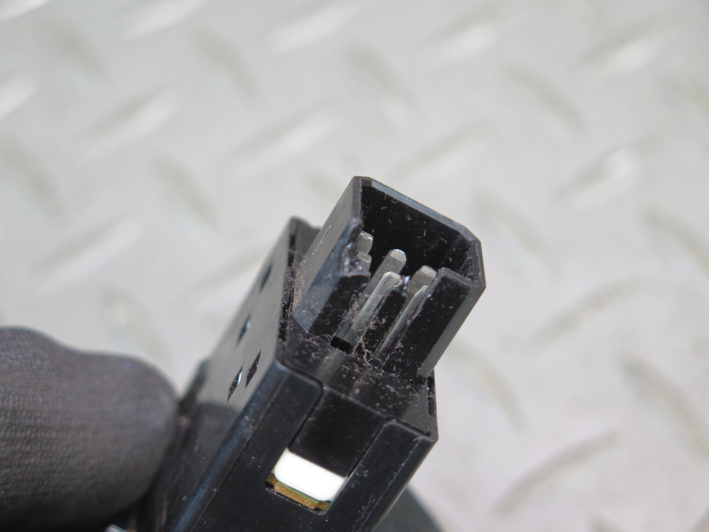 1996-1997 Lexus FZJ80L LX450 Rear Heat Heater Blower Switch