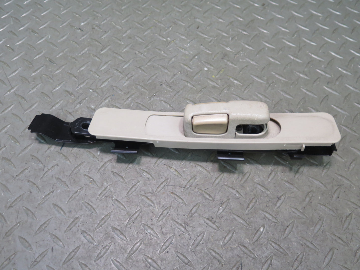 1996-1997 Lexus FZJ80L LX450 Front Shoulder Belt Anchor Adjuster Set of 2