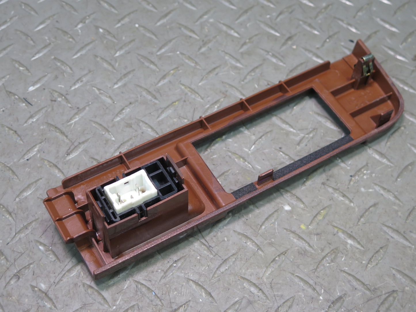 1996-1997 Lexus FZJ80L LX450 Rear Right Door Window Switch w Ash Tray