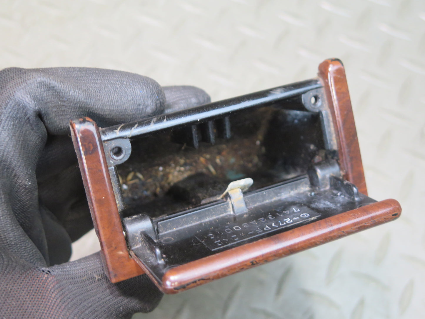 1996-1997 Lexus FZJ80L LX450 Rear Right Door Window Switch w Ash Tray