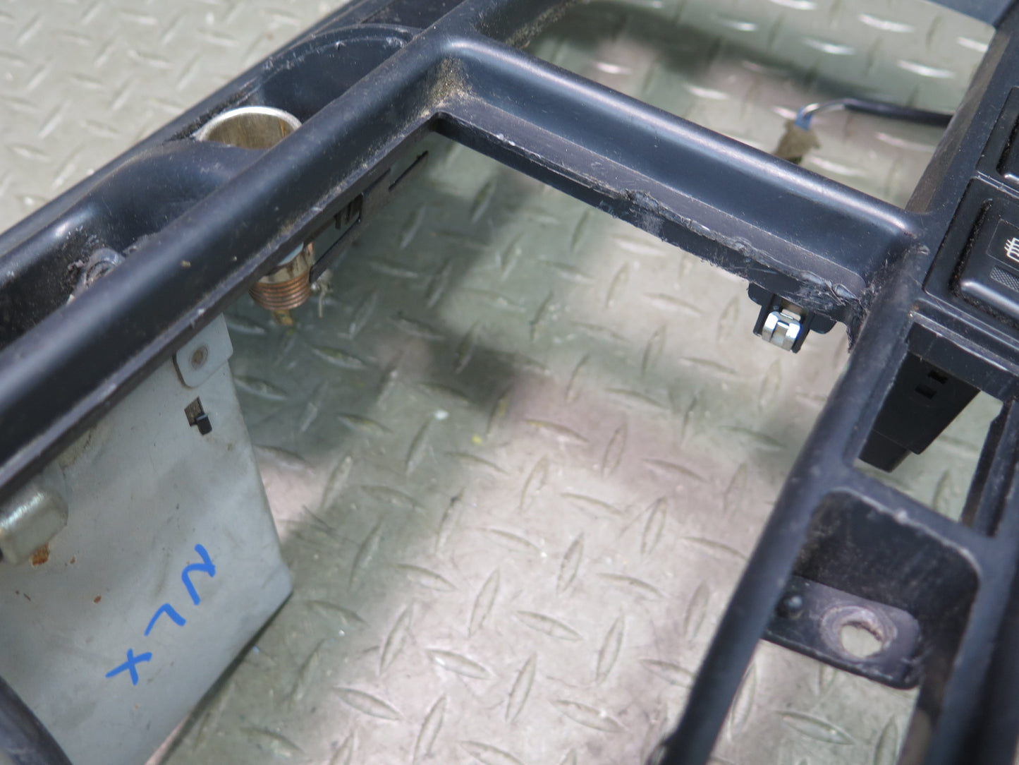 1996-1997 Lexus FZJ80L LX450 Dash Center Radio Trim Bezel Panel 55412-60110