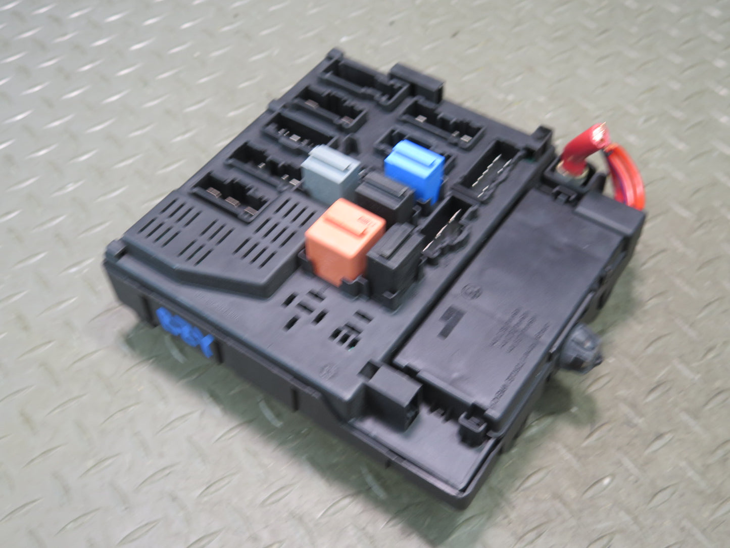 03-08 BMW E85 Z4 Dash Fuse Relay Box Module 8378113 OEM