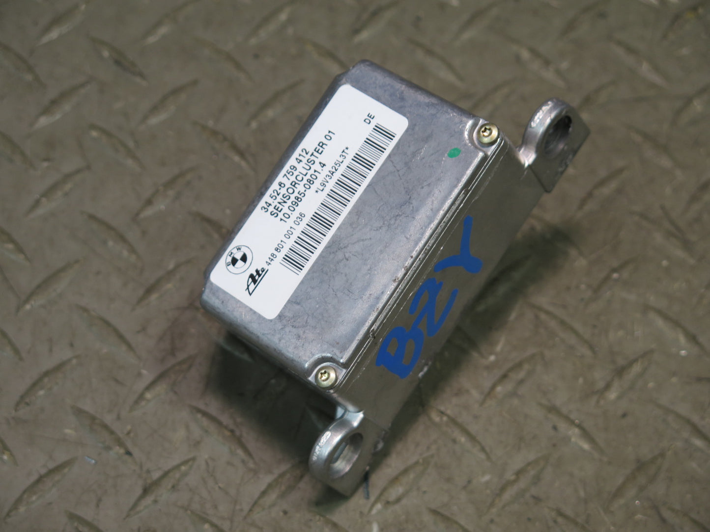 03-05 BMW E85 Z4 M54 YAW Rate Speed Sensor 6759412 OEM