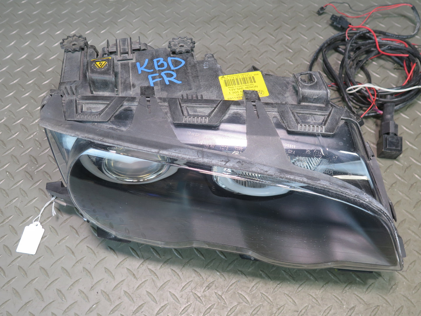 2001-2002 BMW E46 M3 Coupe Convertible Front Xenon HID Headlight Lamp Set of 2