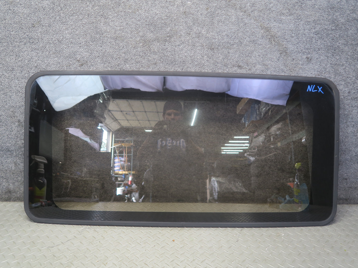 1996-1997 Lexus FZJ80L LX450 Front Upper Sunroof Moon Roof Window Glass