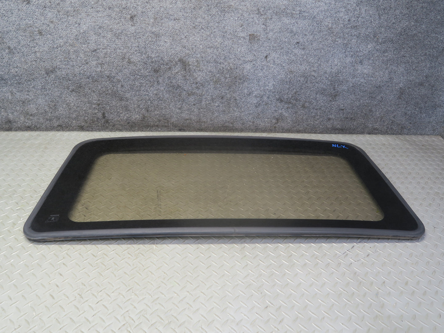 1996-1997 Lexus FZJ80L LX450 Front Upper Sunroof Moon Roof Window Glass