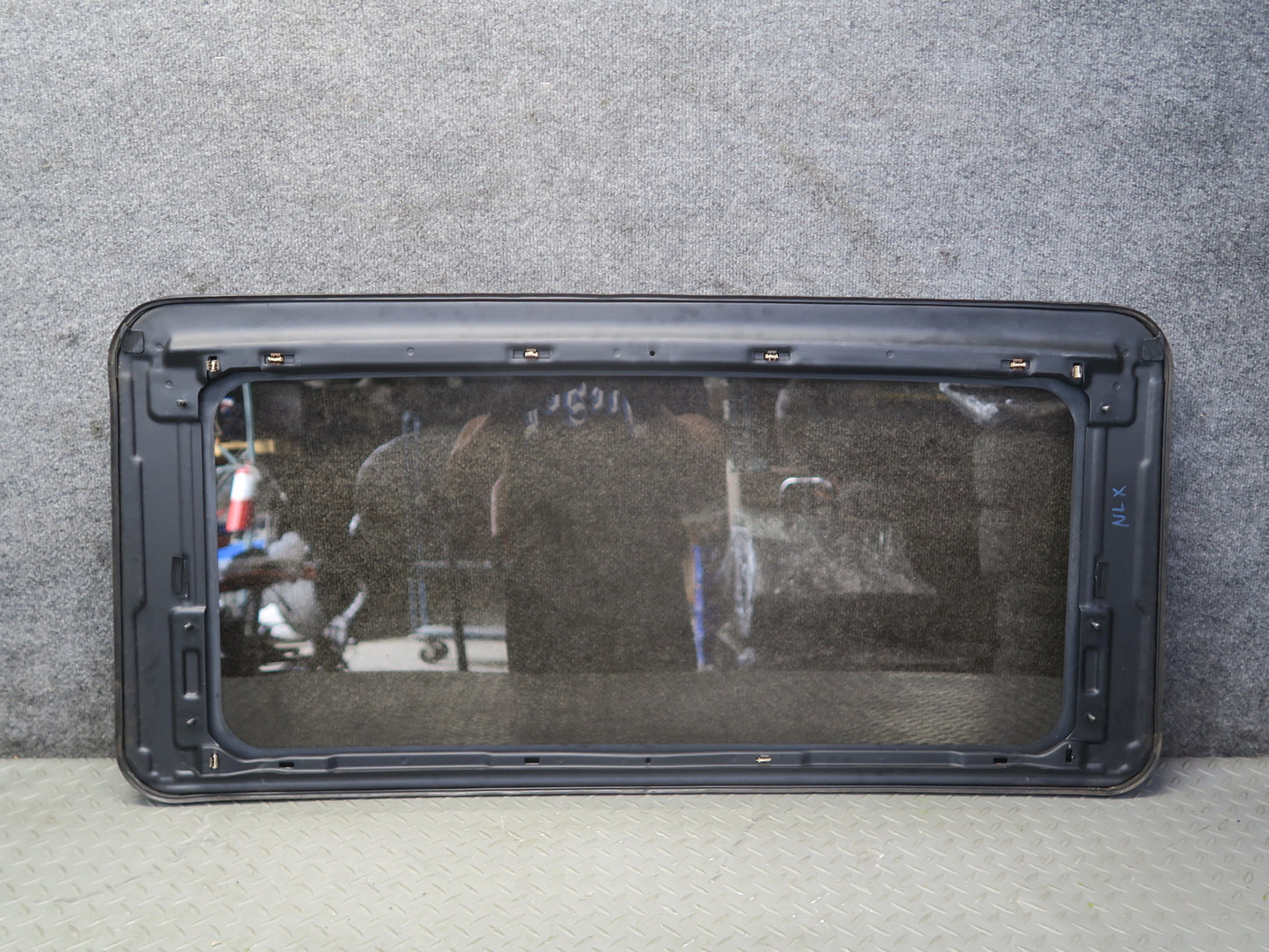 1996-1997 Lexus FZJ80L LX450 Front Upper Sunroof Moon Roof Window Glass