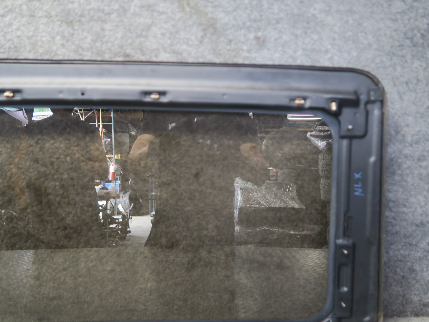 1996-1997 Lexus FZJ80L LX450 Front Upper Sunroof Moon Roof Window Glass