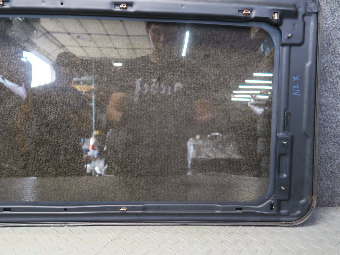 1996-1997 Lexus FZJ80L LX450 Front Upper Sunroof Moon Roof Window Glass