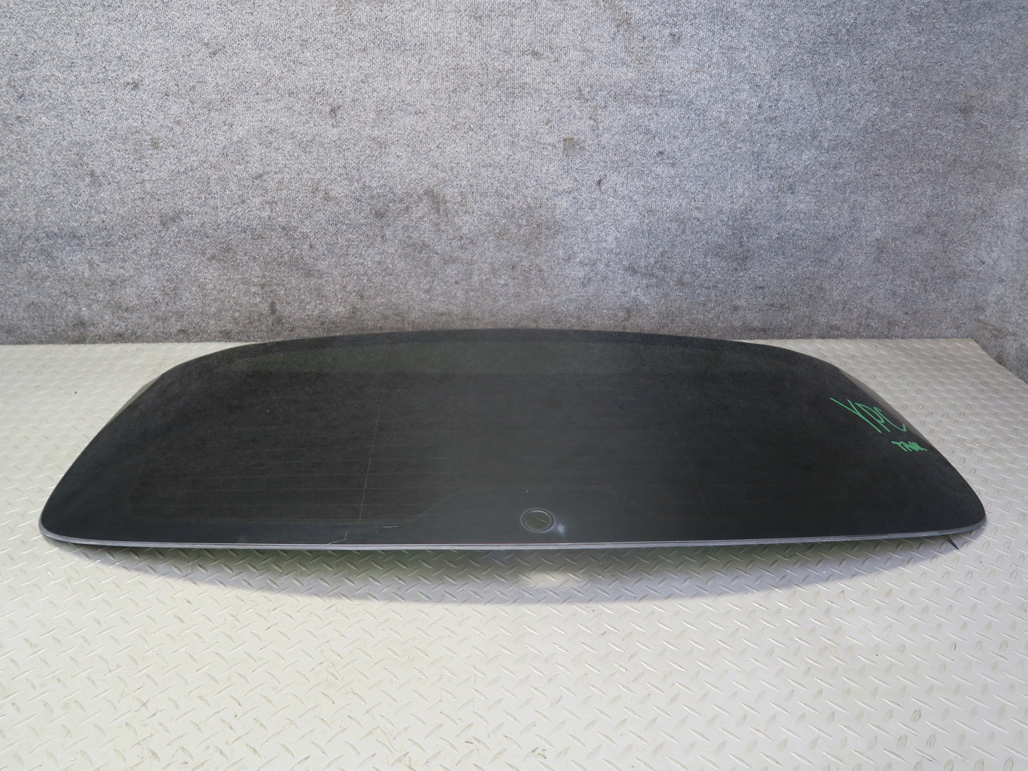 2011-2018 Porsche Cayenne 958 Rear Trunk Liftgate Tailgate Heated Glass Window