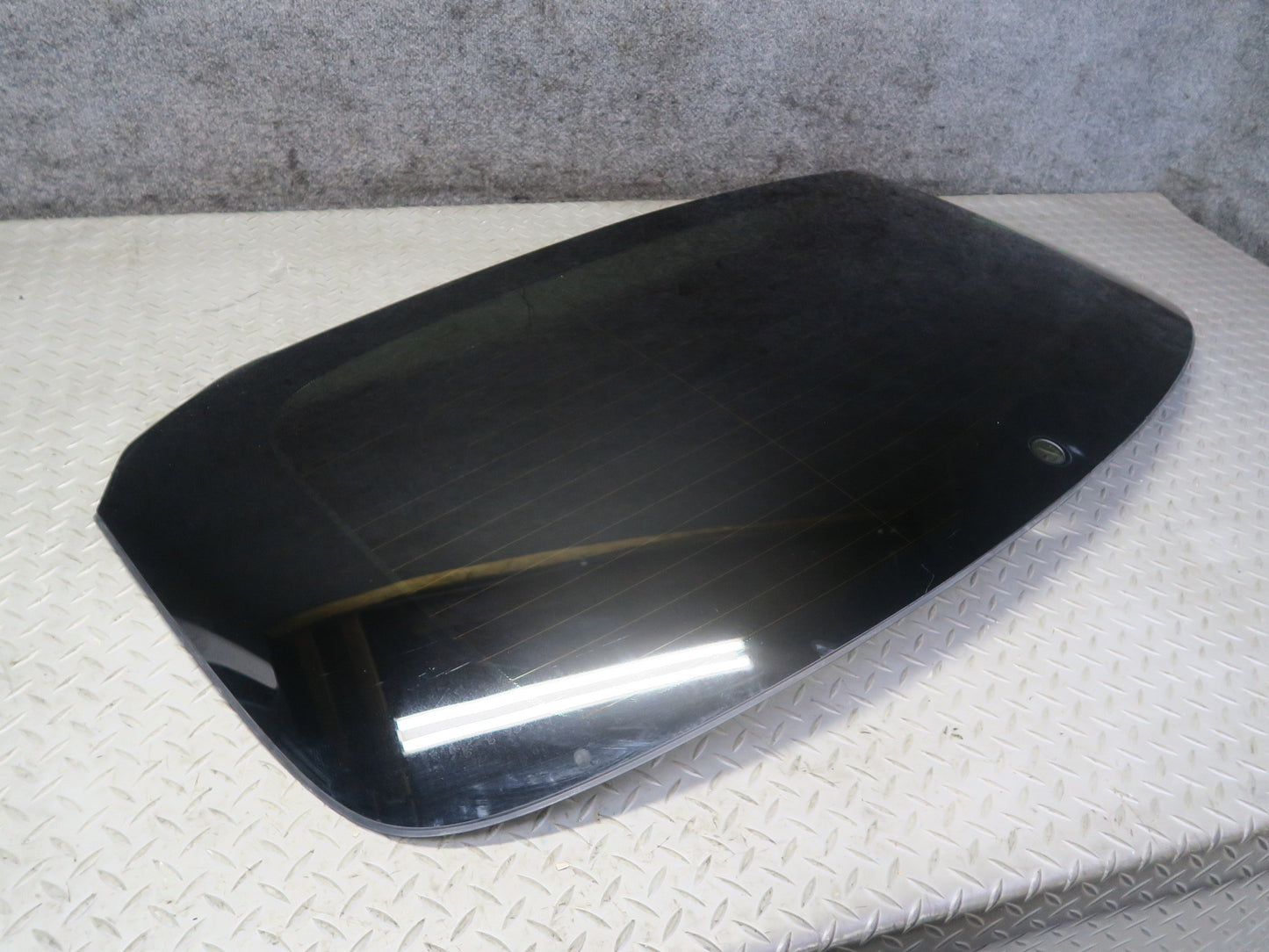 2011-2018 Porsche Cayenne 958 Rear Trunk Liftgate Tailgate Heated Glass Window
