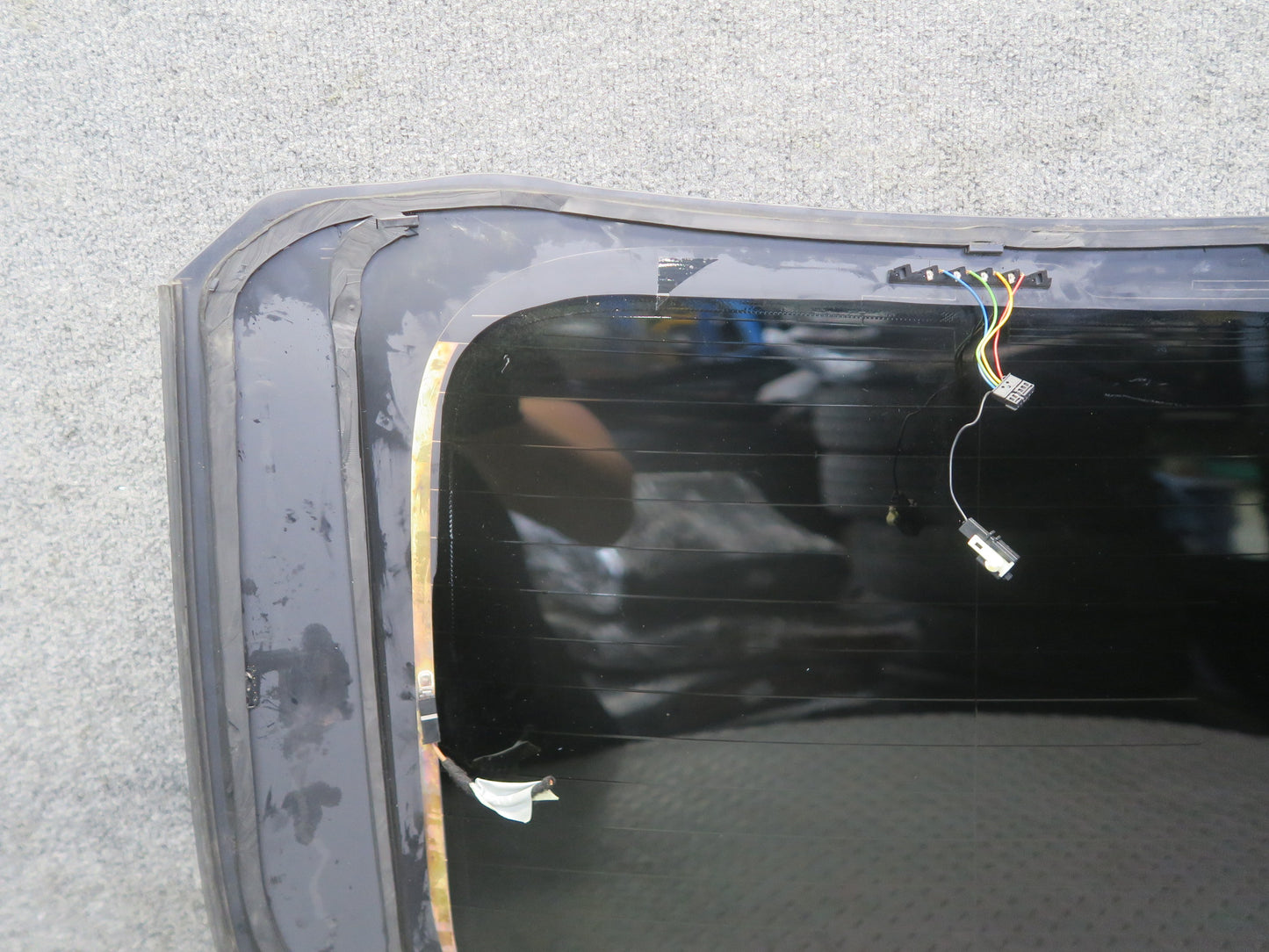 2011-2018 Porsche Cayenne 958 Rear Trunk Liftgate Tailgate Heated Glass Window