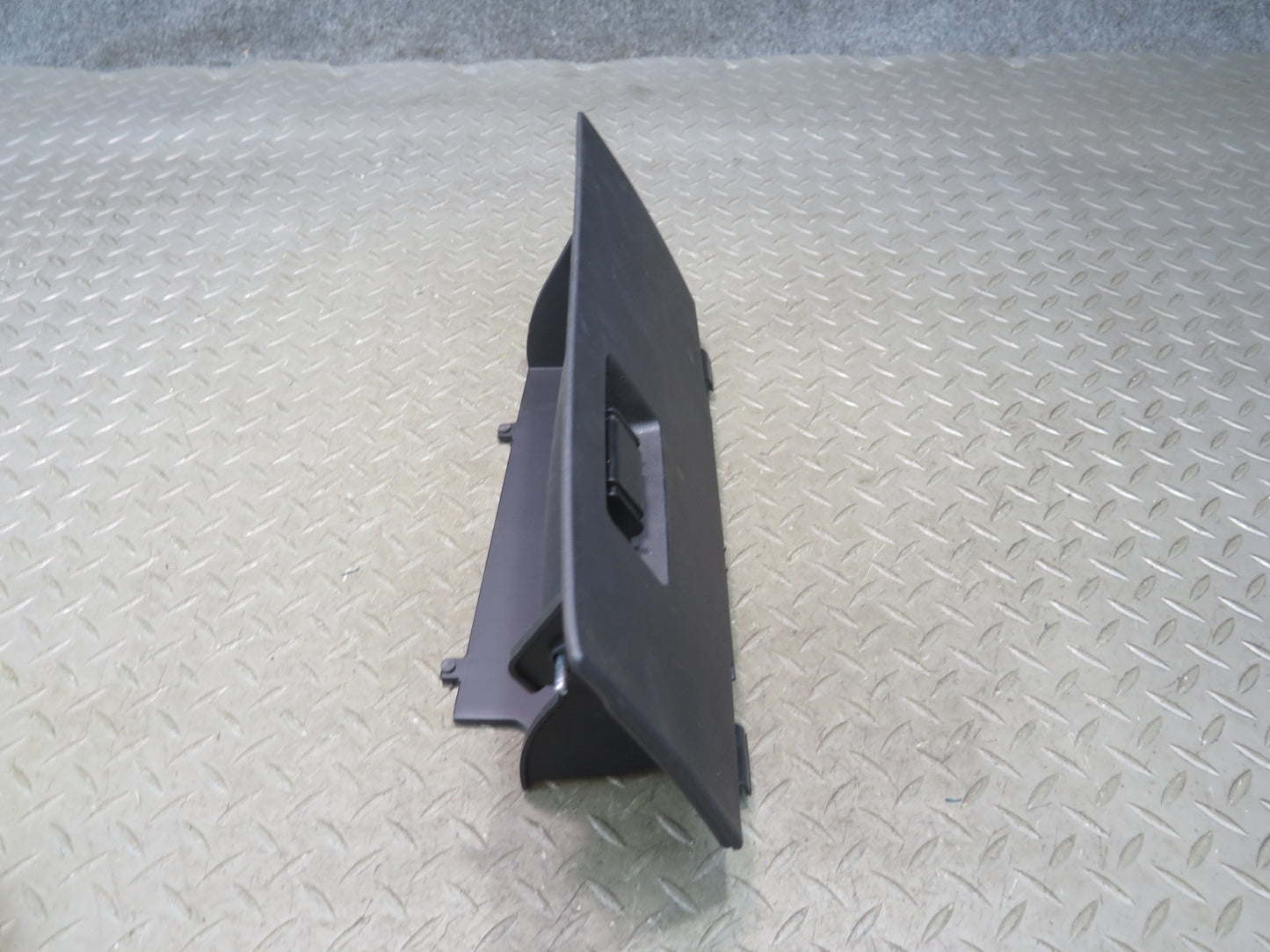 03-05 BMW E85 Z4 Dash Front Right Glove Box Compartment Storage 7054193 OEM