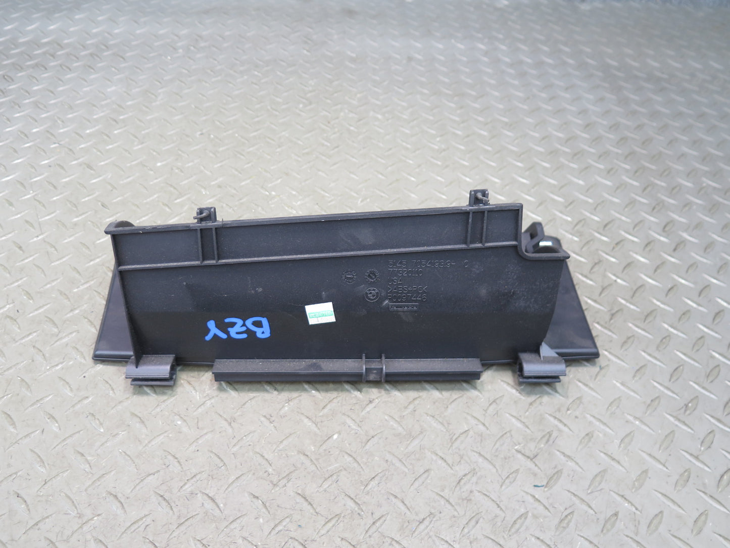 03-05 BMW E85 Z4 Dash Front Right Glove Box Compartment Storage 7054193 OEM