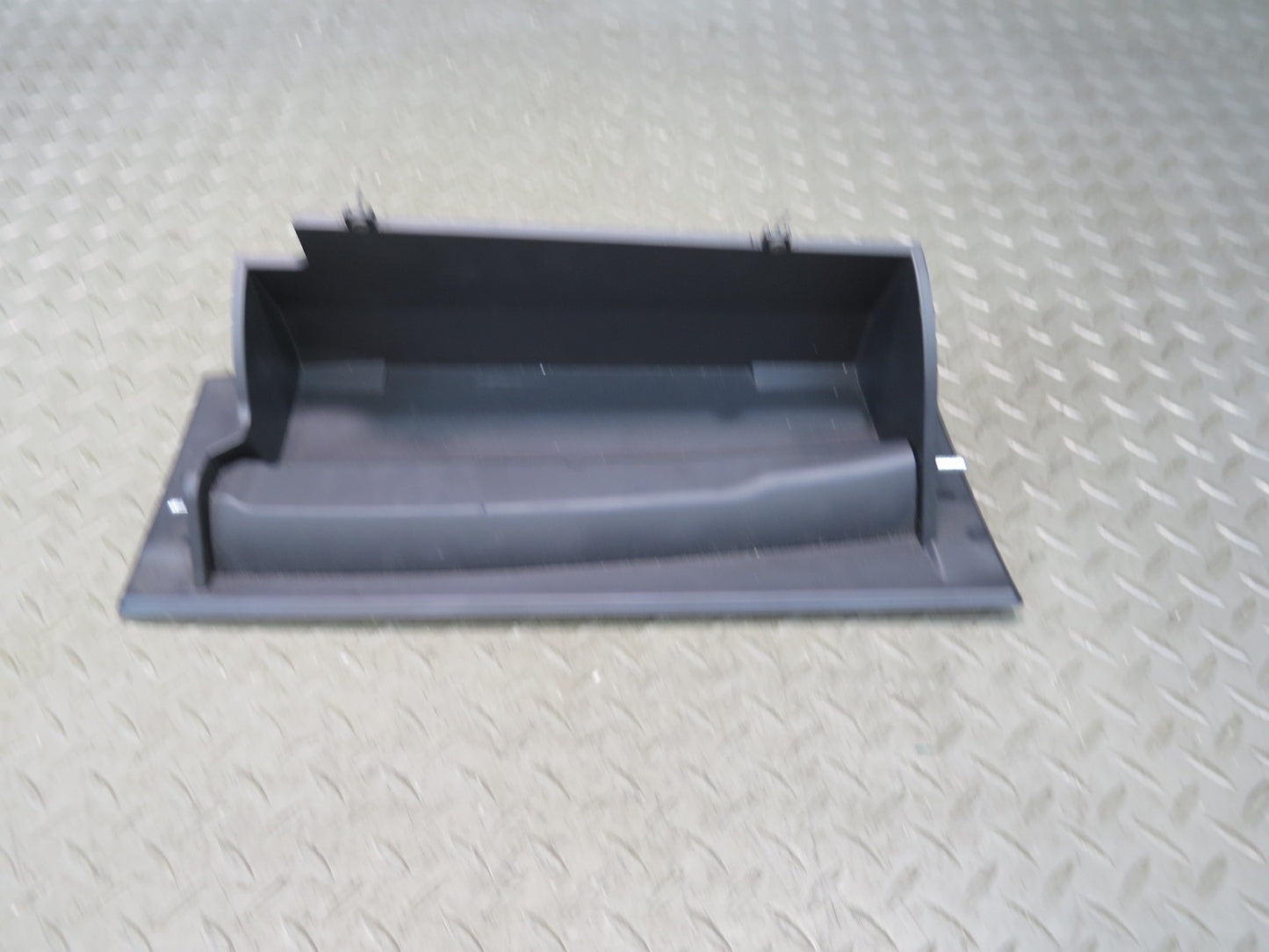 03-05 BMW E85 Z4 Dash Front Right Glove Box Compartment Storage 7054193 OEM