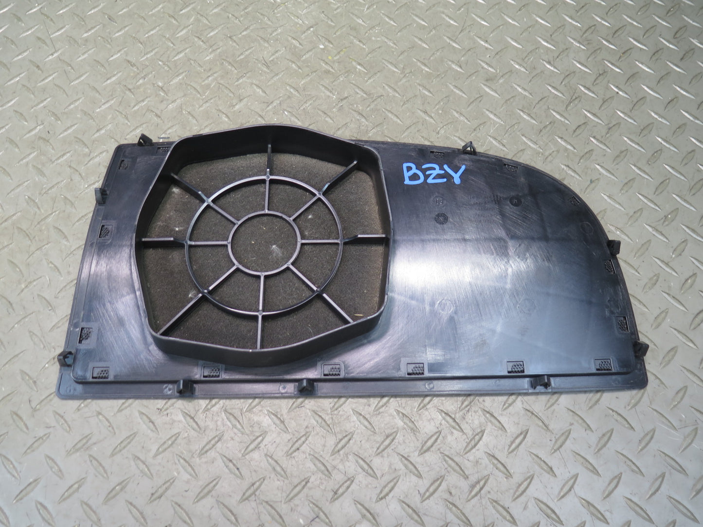 03-08 BMW E85 Z4 Rear Right Lateral Panel Speaker Cover Black OEM