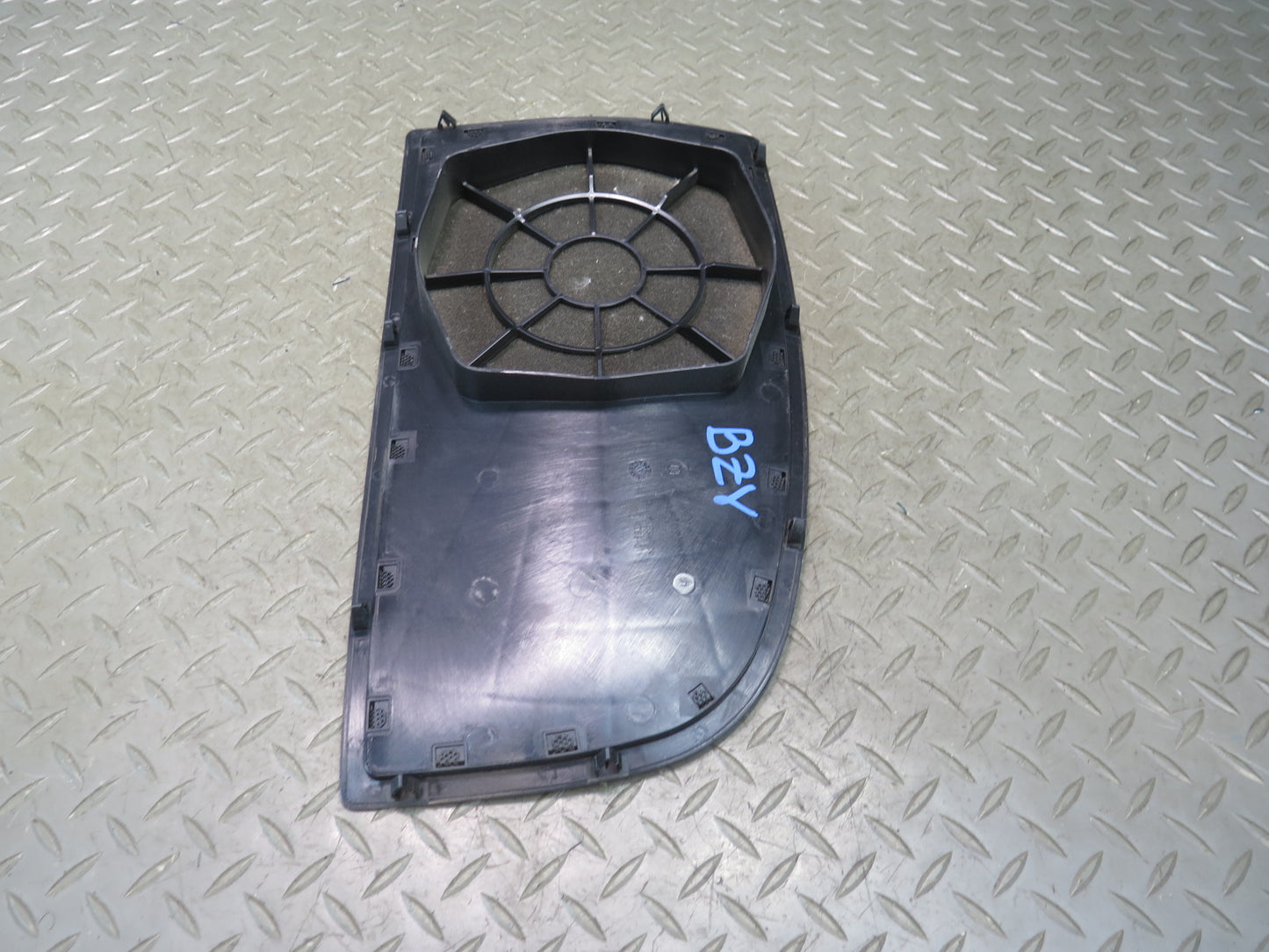 03-08 BMW E85 Z4 Rear Right Lateral Panel Speaker Cover Black OEM