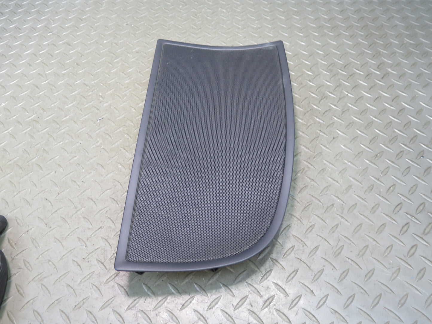 03-08 BMW E85 Z4 Rear Left Lateral Panel Speaker Cover Black OEM