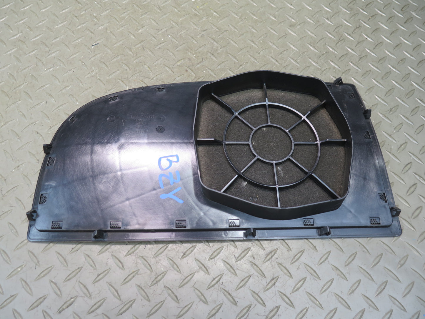 03-08 BMW E85 Z4 Rear Left Lateral Panel Speaker Cover Black OEM