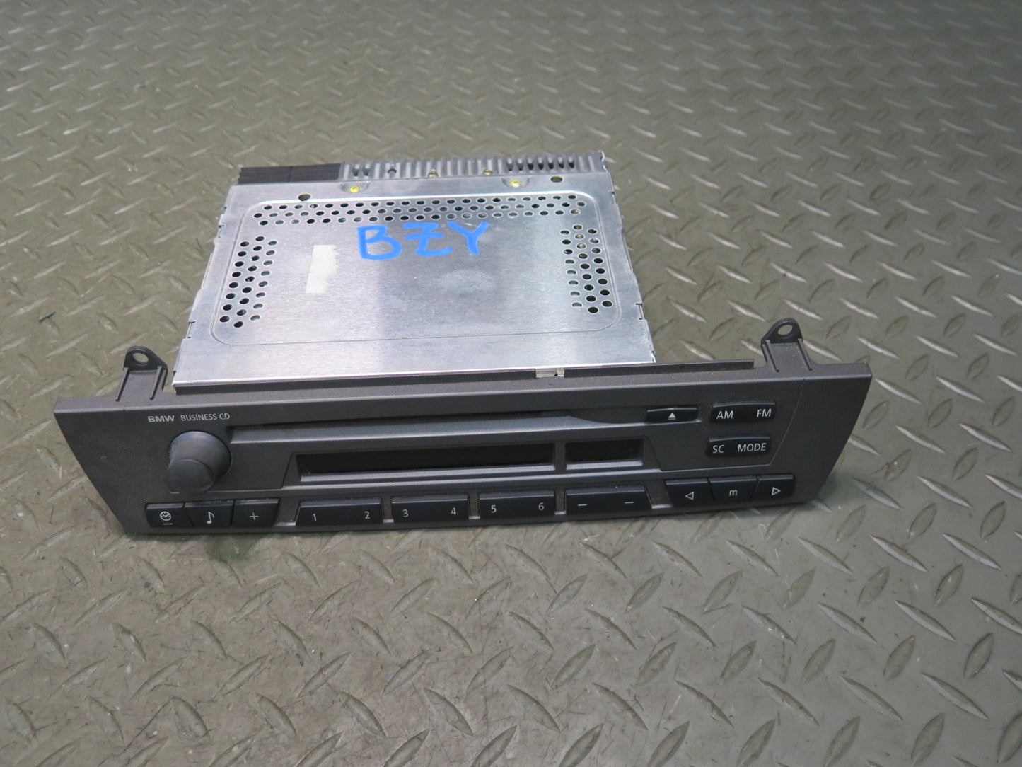 03-05 BMW E85 Z4 Radio Business Stereo CD Player Receiver 6927831 OEM