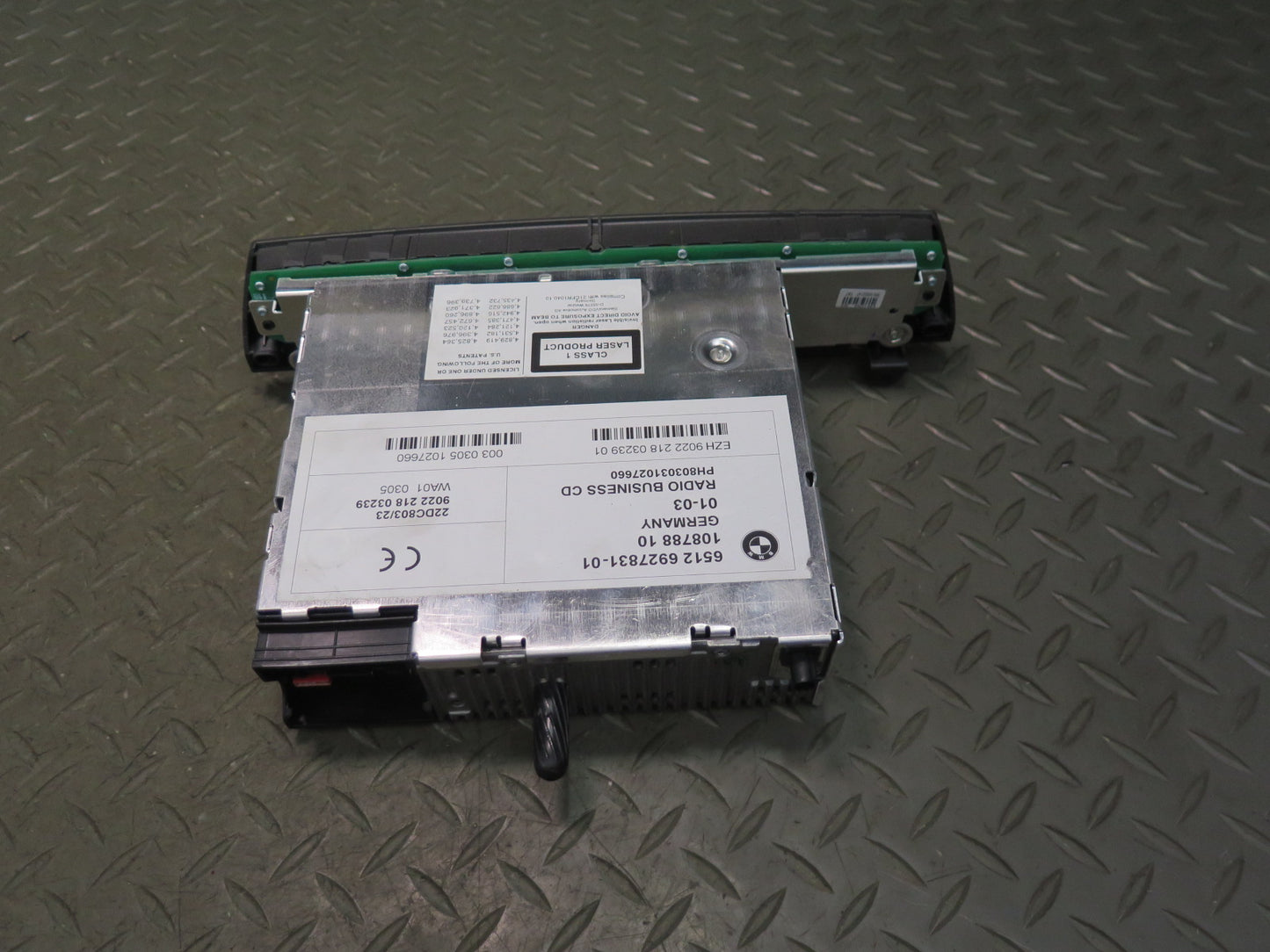 03-05 BMW E85 Z4 Radio Business Stereo CD Player Receiver 6927831 OEM