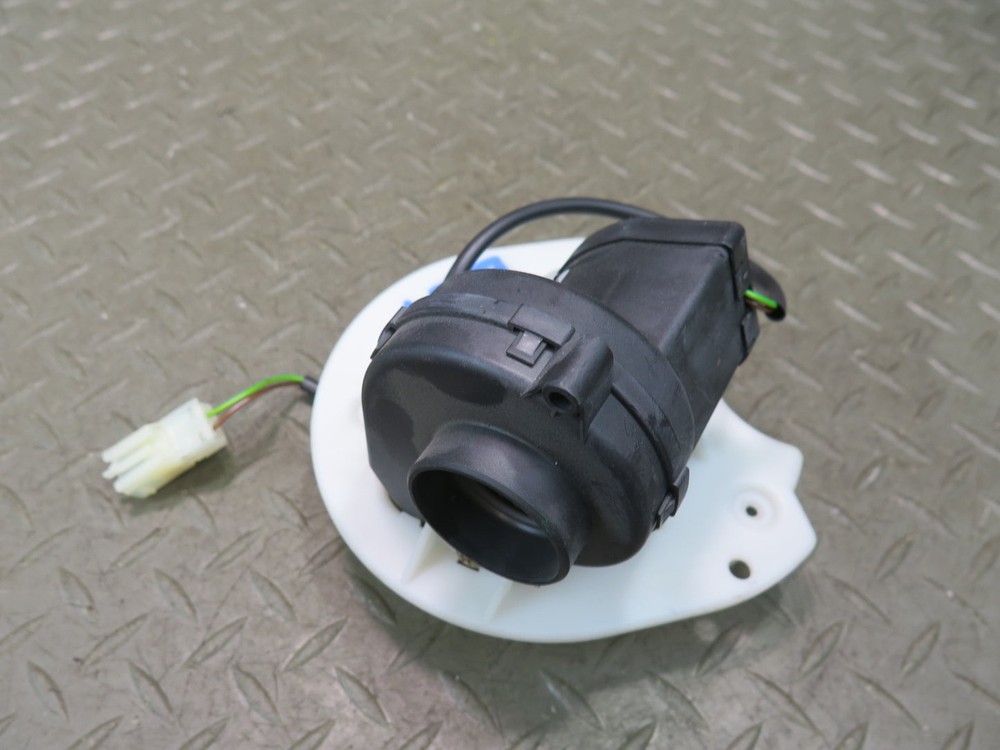 03-08 BMW E86 E85 Z4 Engine ECU ECM Cooling Fan Blower Motor 1438062 OEM