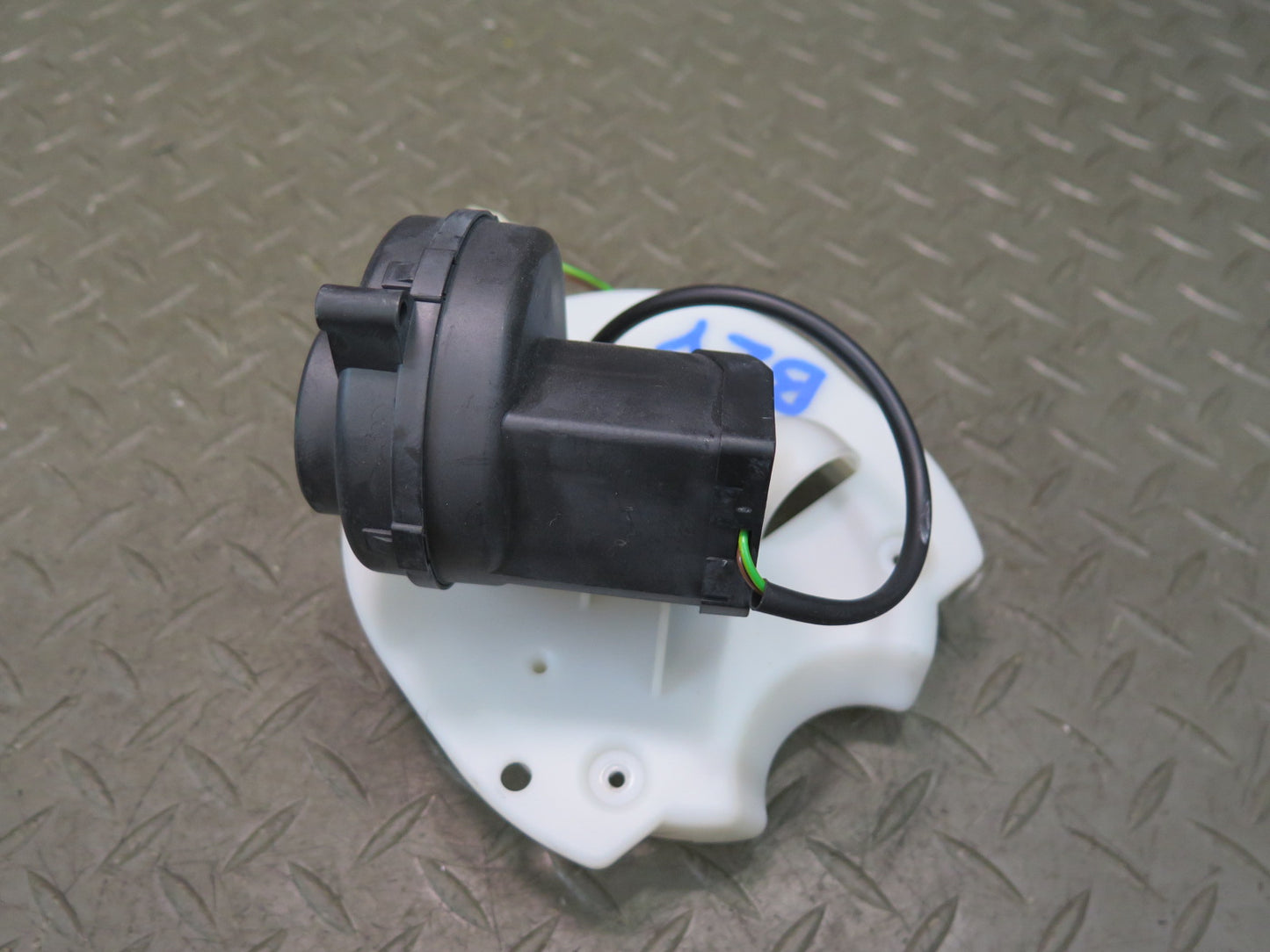 03-08 BMW E86 E85 Z4 Engine ECU ECM Cooling Fan Blower Motor 1438062 OEM