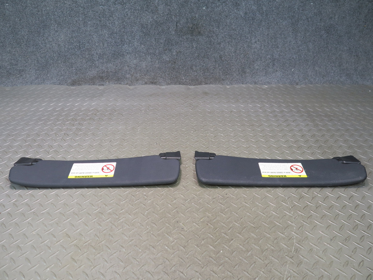 03-08 BMW E85 Z4 Convertible Set of 2 Front Left & Right Sun Visor Black OEM