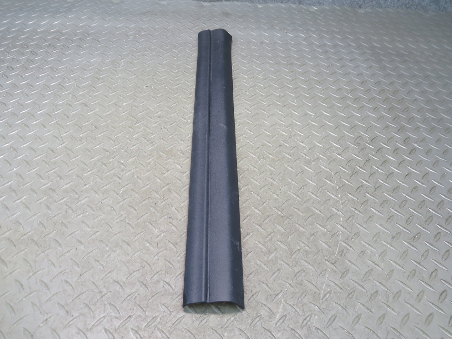 03-08 BMW E85 Z4 Left & Right Inner Door Scuff Sill Plate Trim Cover Set OEM