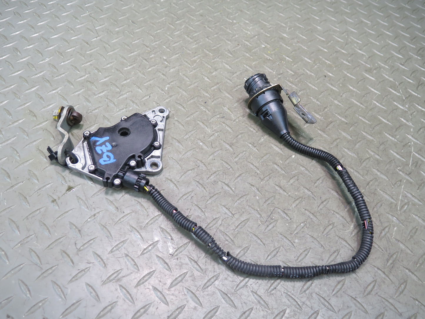 03-05 BMW E85 Z4 M54 A/T Automatic Transmission Neutral Safety Switch OEM